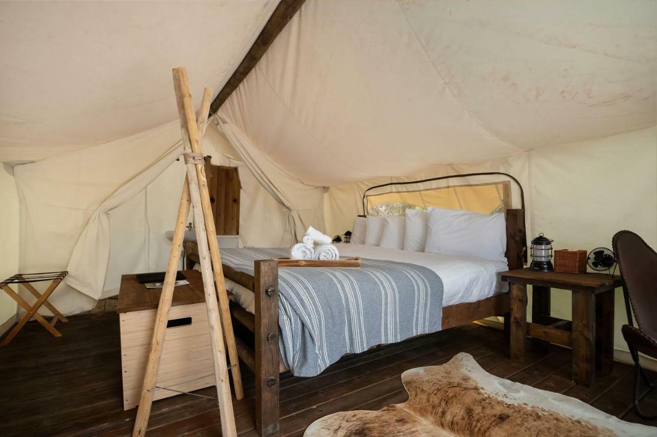 Under Canvas Glacier Coram Exterior photo